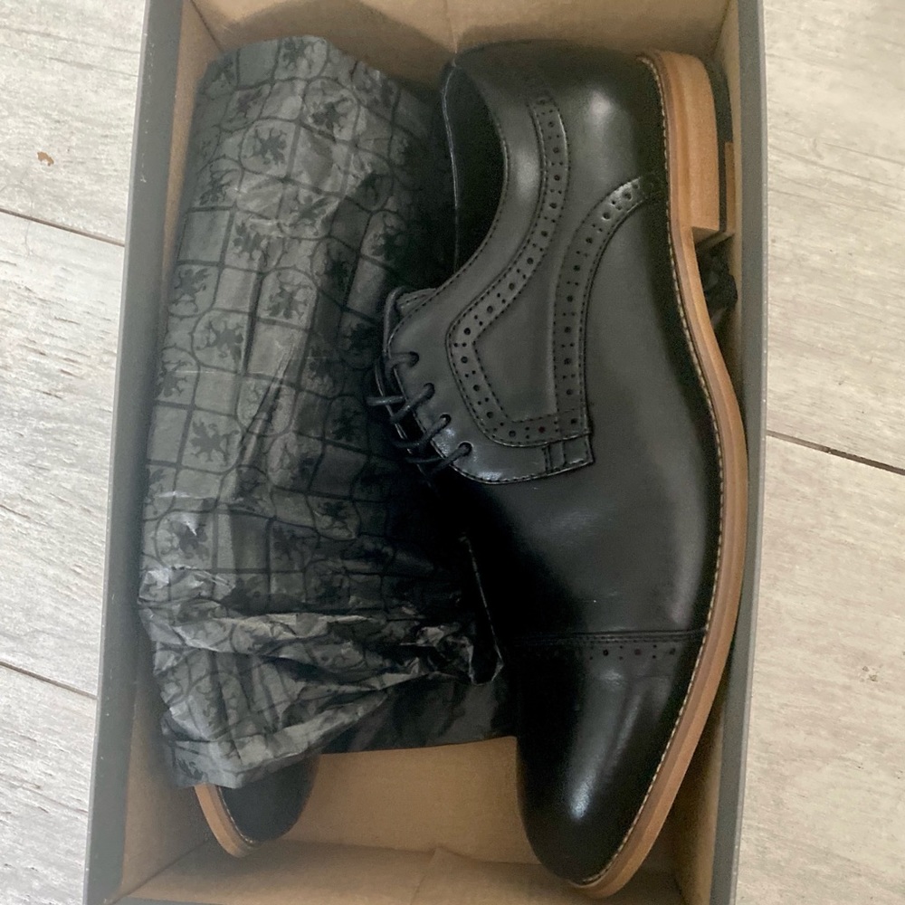 Practically New Men’s Stacy Adams Cap Toe Shoes